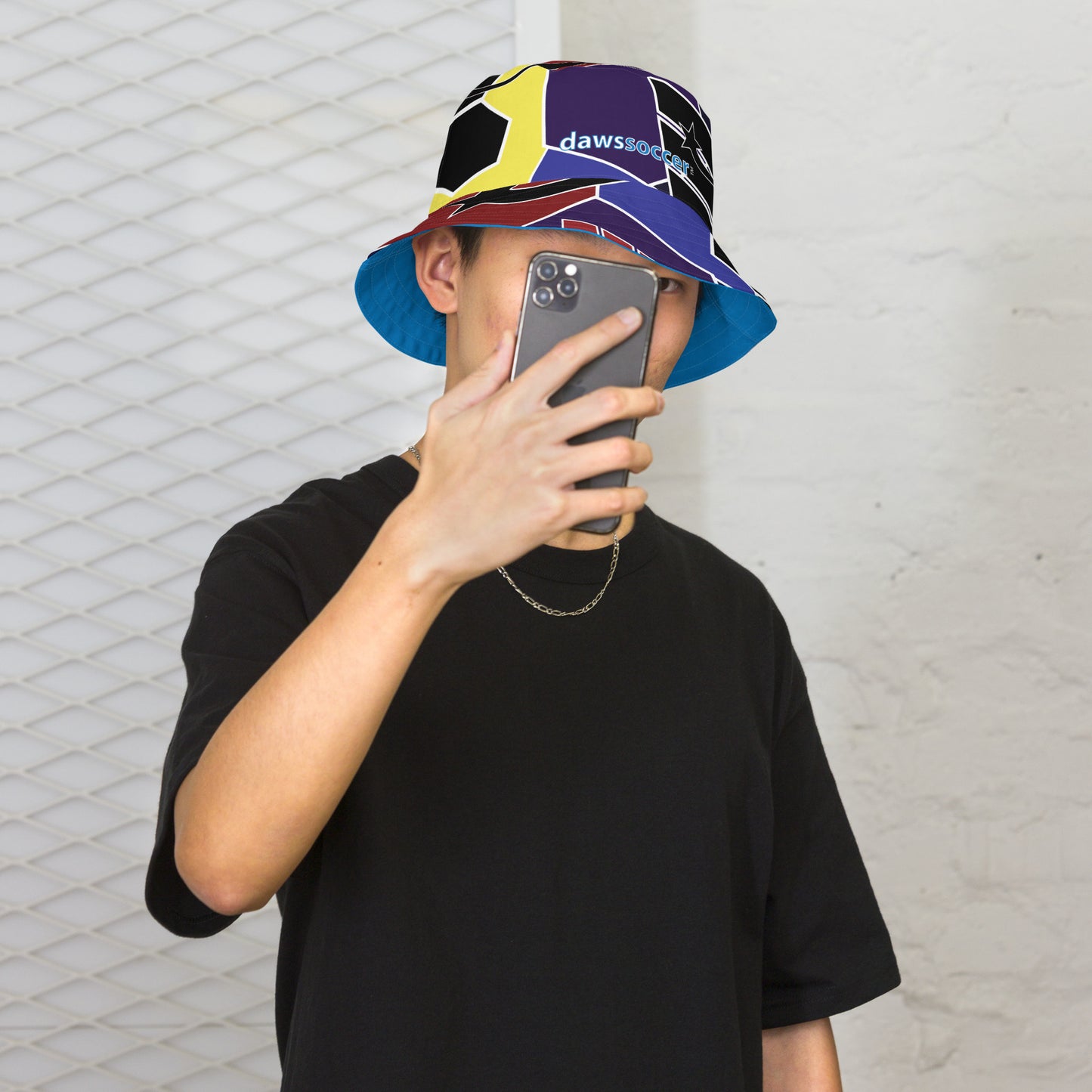 Daws soccer shape accent Reversible bucket hat