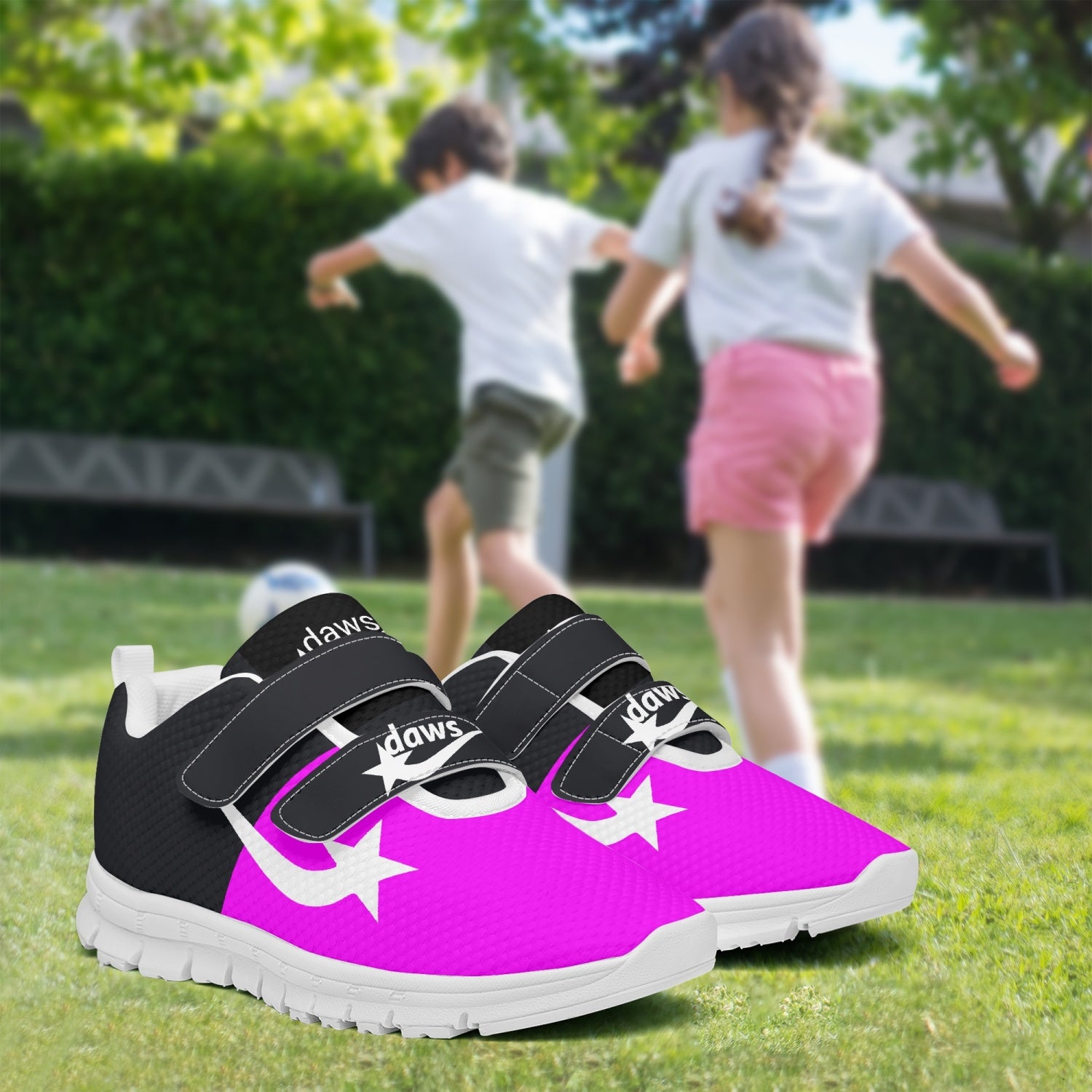 672. Kids Lightweight Velcro Sneaker